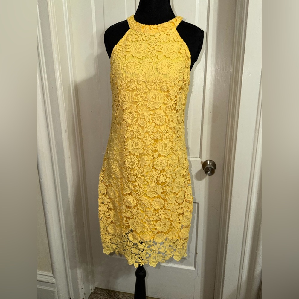 Women's size large Yellow Lace Halter Dress, floral sun dress cute lace‎ overlay